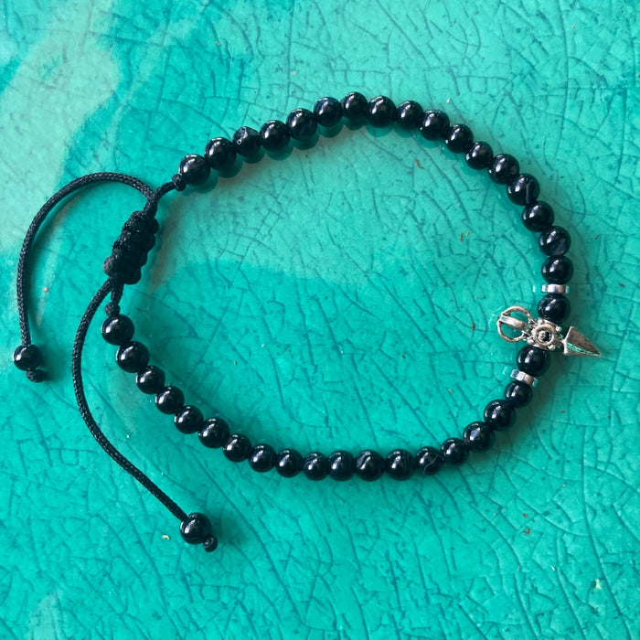 Pulsera de ágata negra u ojo de tigre de 4mm, con dije de phurba ajustable