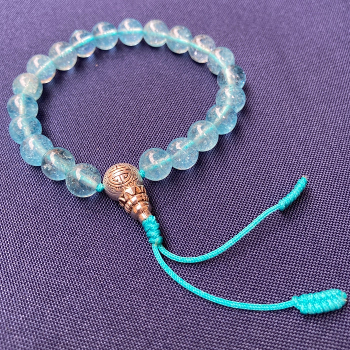 Mala de 21 cuentas de aguamarina de 8 mm con Guru Bead Plateada.