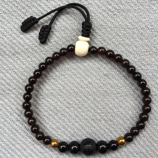 Pulsera ónix/ágata con cuenta grabada con mantra - NALANDA | Tu motor de búsqueda interna